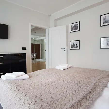 Prestige Bystra Woda Centrum شقة